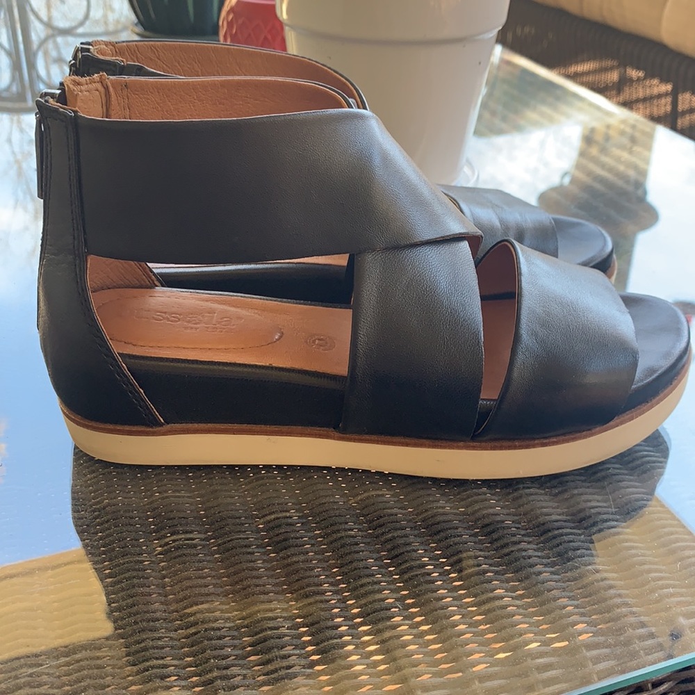 Bussola Sandals